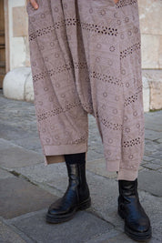 BOHOWERK, Hose aus Broderie Anglaise