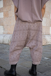 BOHOWERK, Hose aus Broderie Anglaise